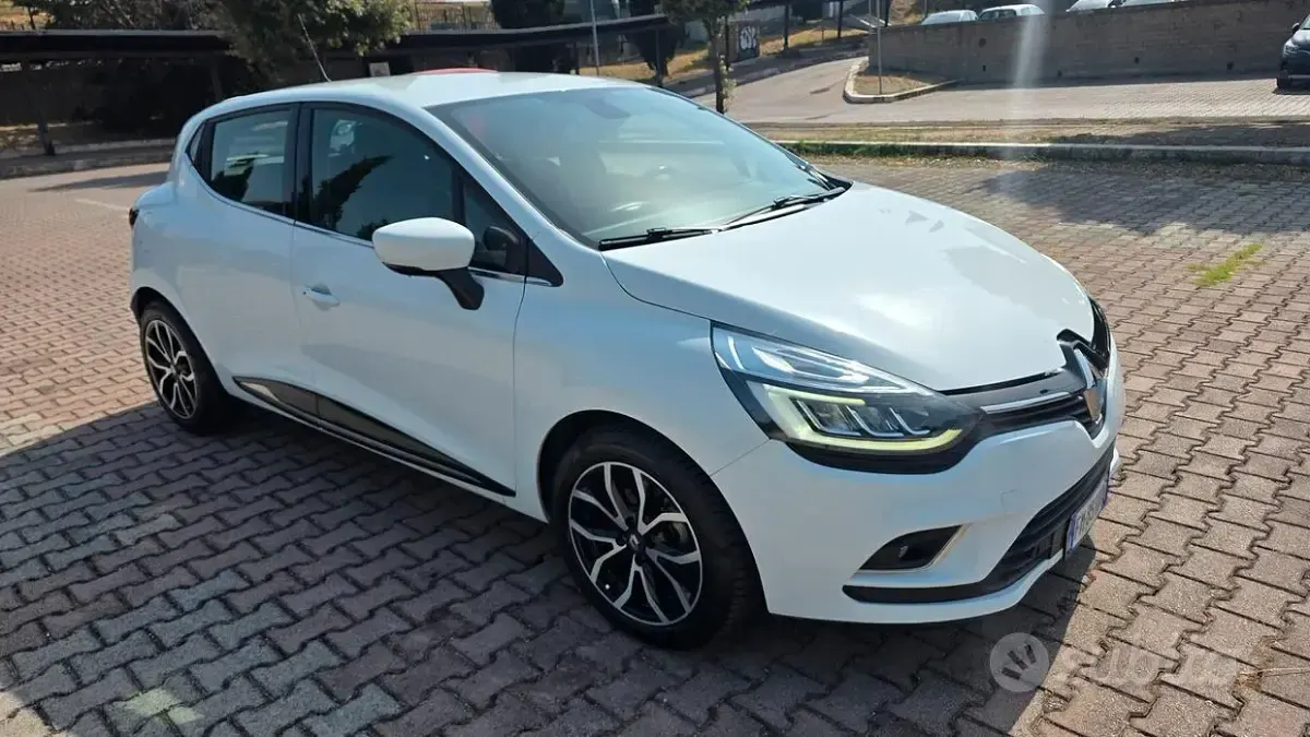 Usata Renault Clio IV Zen 90 CV (66 kW) 2017 Bianco Berlina