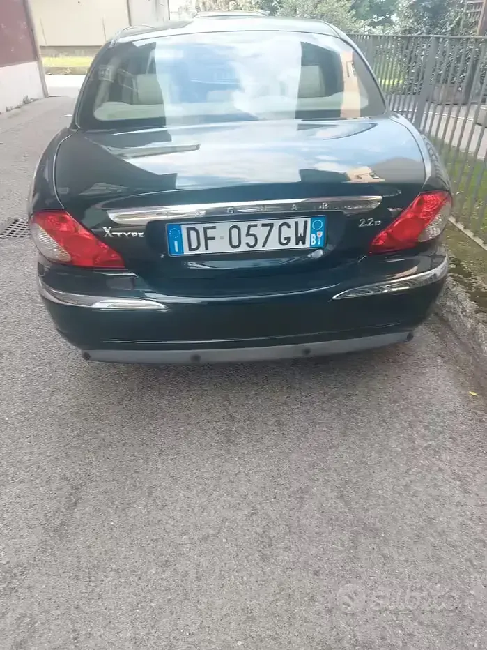 Usata Jaguar X-type 155 CV (114 kW) 2007 Verde Berlina