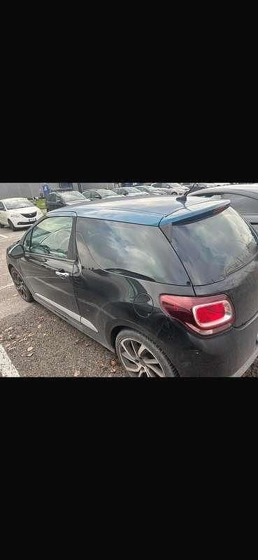 Usata Citroën DS3 Chic 75 CV (55 kW) 2015 Berlina
