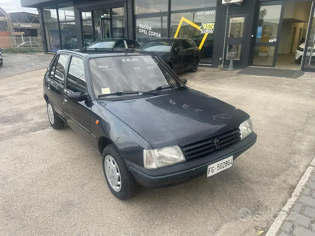 Usata Peugeot 205 60 CV (44 kW) 1992 Grigio Berlina