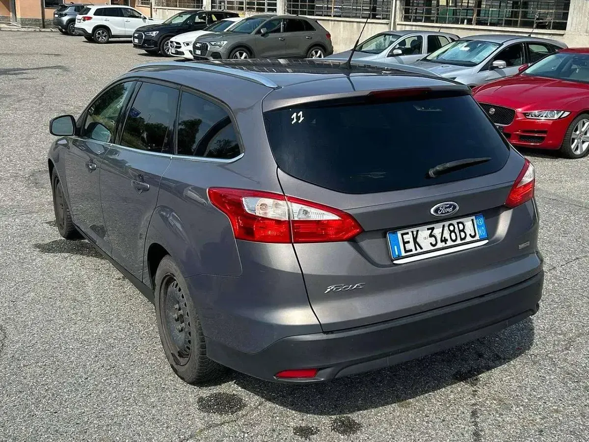 Usata Ford Focus Titanium 116 CV (85 kW) 2012 Grigio Station wagon