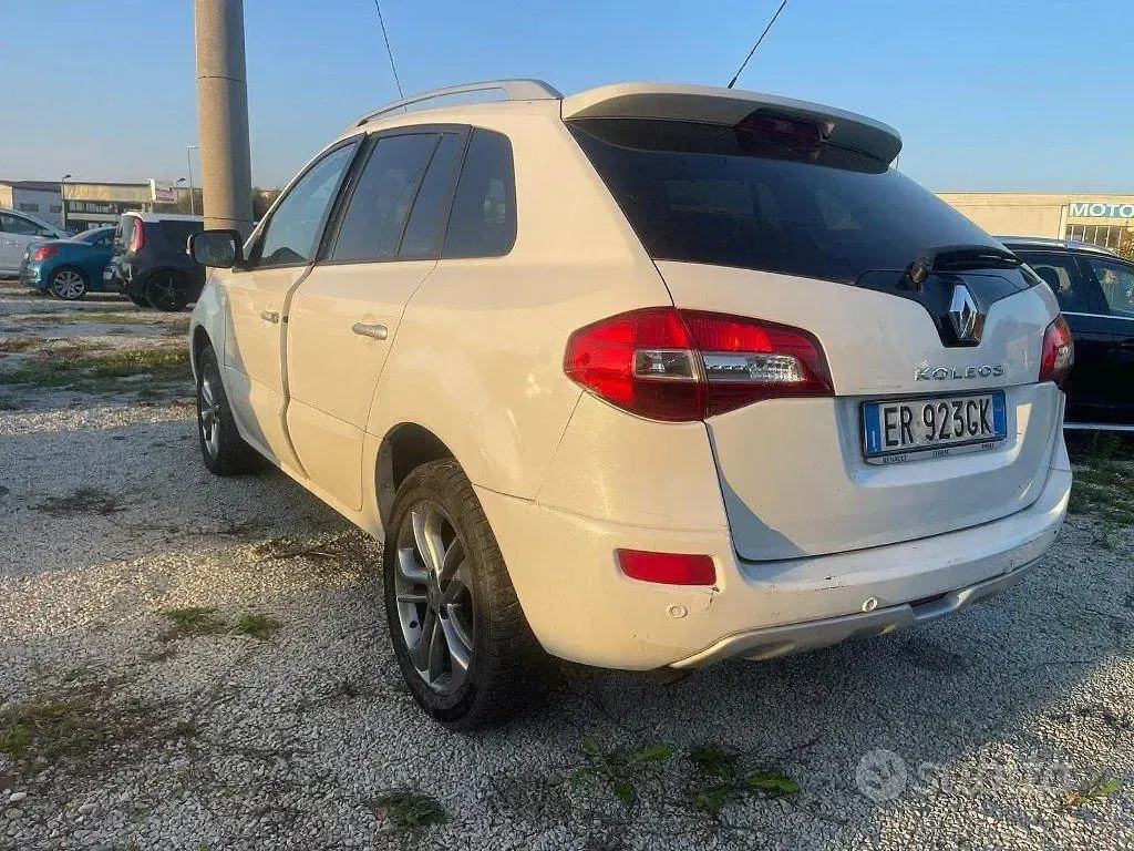 Usata Renault Koleos 150 CV (110 kW) 2013 Bianco SUV