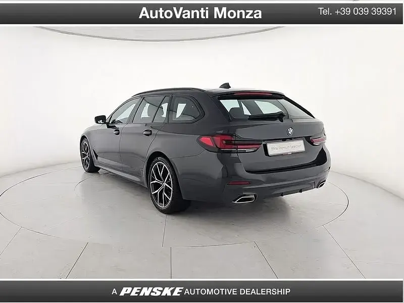 Usata BMW 540 M Sport 333 CV (244 kW) 2022 Grigio Station wagon