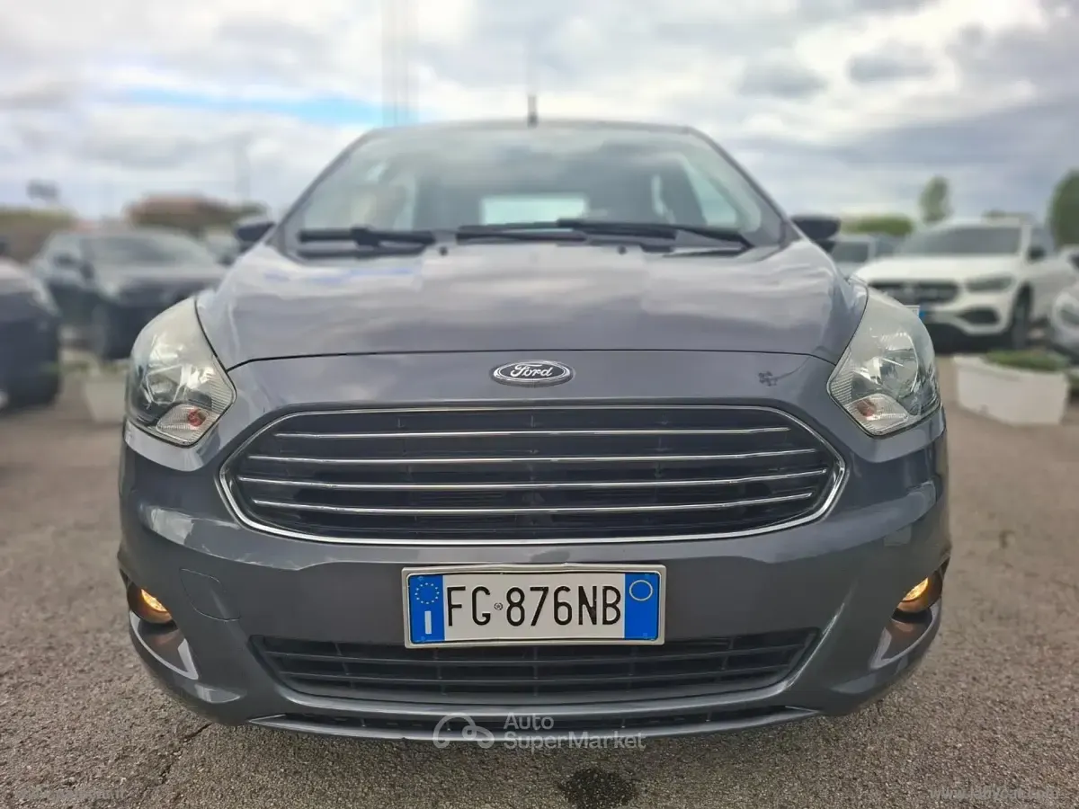 Begagnad Ford Ka Plus Ultimate 86 HK (63 kW) 2016 Grå Halvkombi