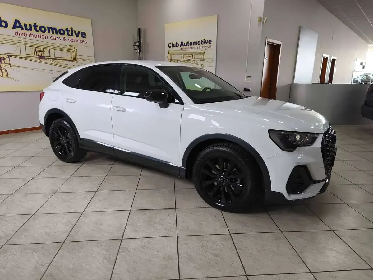 Usata Audi Q3 Sportback Business 150 CV (110 kW) 2022 Bianco SUV