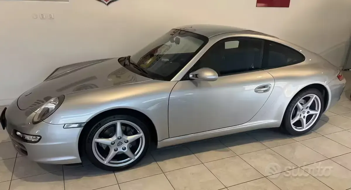 Usata Porsche 911 Carrera 325 CV (239 kW) 2007 Grigio Coupé