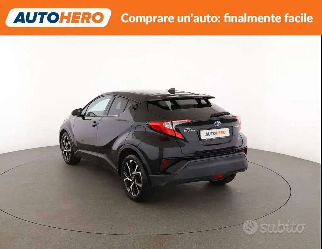 Usata Toyota C-HR 98 CV (72 kW) 2018 Nero SUV