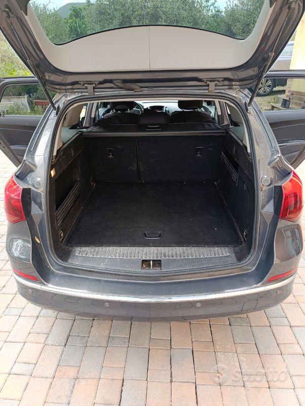 Usata Opel Astra Cosmo 110 CV (80 kW) 2015 Station wagon