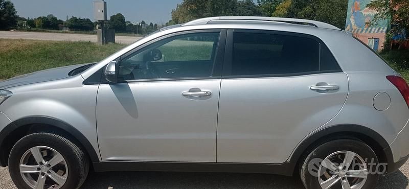 Usata Ssangyong (KGM) Korando Crystal 150 CV (110 kW) 2013 Grigio SUV
