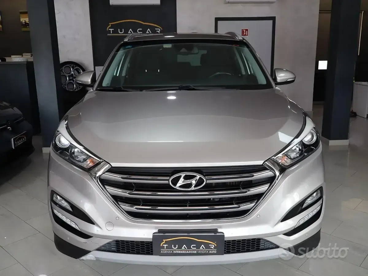 Usata Hyundai Tucson Xpossible 141 CV (103 kW) 2017 Beige SUV