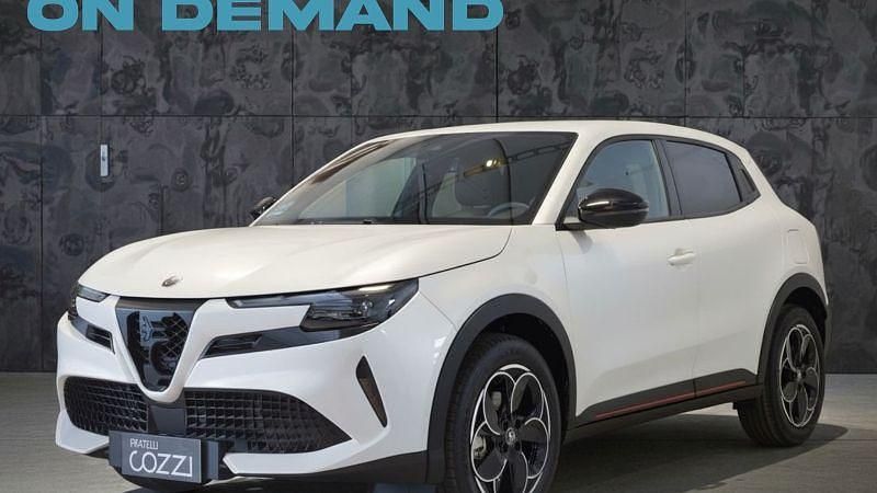 Nuova Alfa Romeo Junior Edizione Speciale 136 CV (100 kW) 2025 Bianco SUV