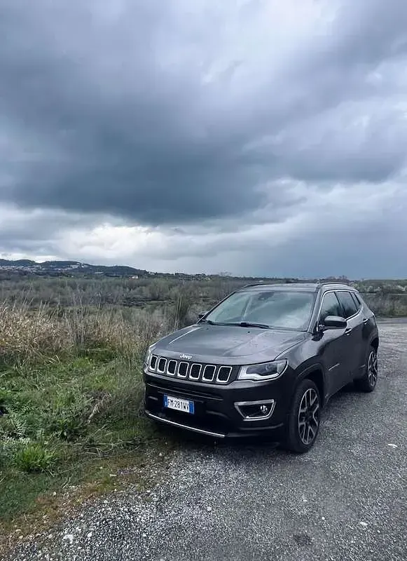 Usata Jeep Compass Limited 140 CV (102 kW) 2018 SUV