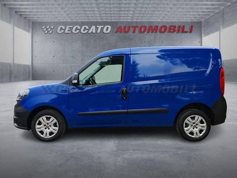 Usata Fiat Doblò 95 CV (69 kW) 2018 Blu Monovolume