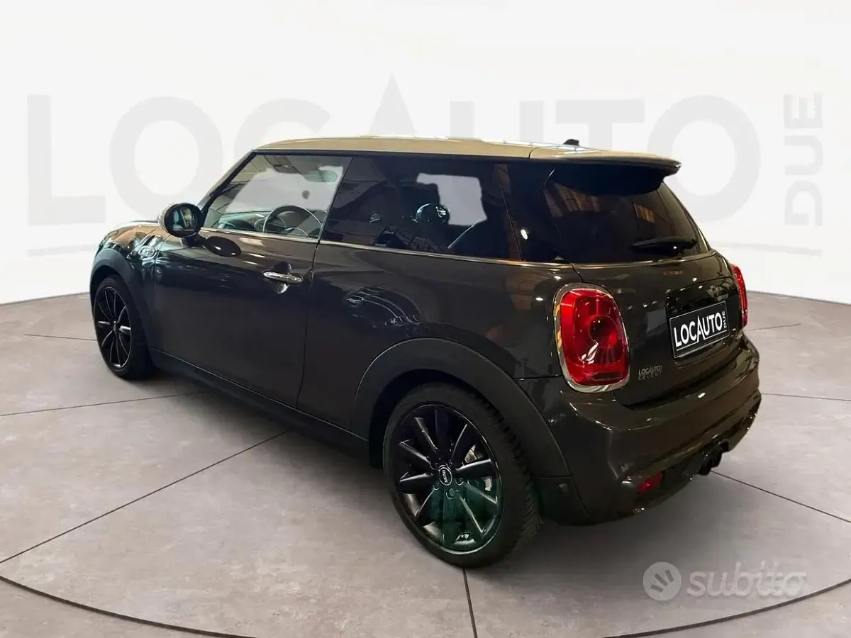 Usata Mini Cooper S 192 CV (141 kW) 2016 Grigio Utilitaria