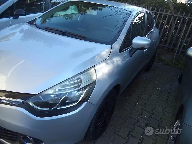 Usata Renault Clio IV 75 CV (55 kW) 2013 Grigio Berlina