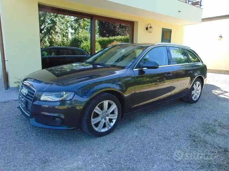 Usata Audi A4 Advanced Plus 143 CV (105 kW) 2009 Grigio Station wagon
