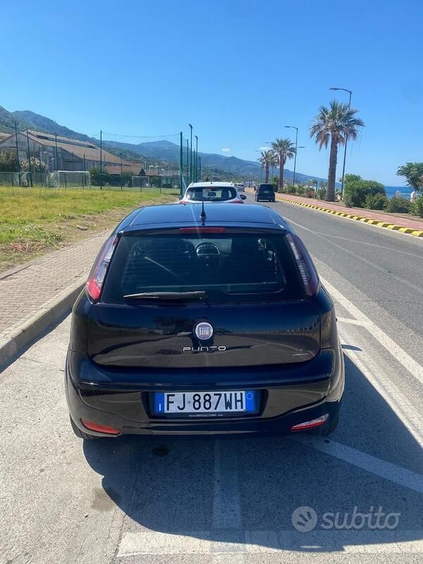Usata Fiat Punto Evo 95 CV (69 kW) 2012 Blu Utilitaria