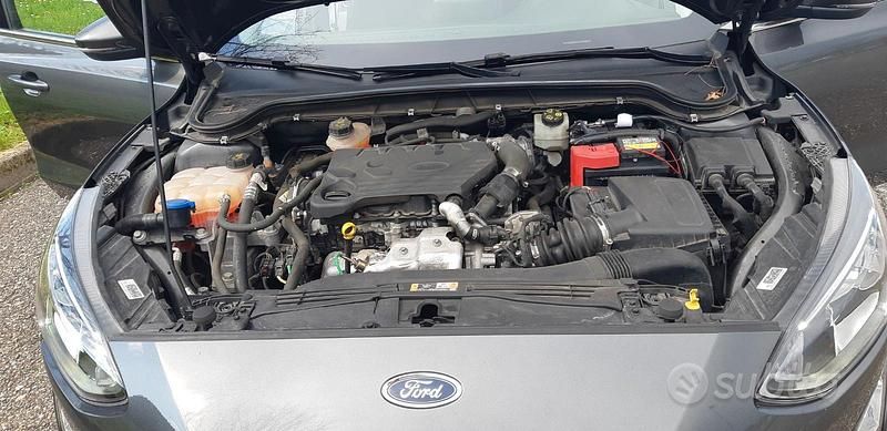 Usata Ford Focus 120 CV (88 kW) 2022 Grigio Station wagon