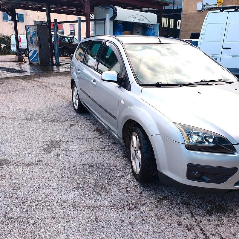 Usata Ford Focus 2006 Grigio Station wagon