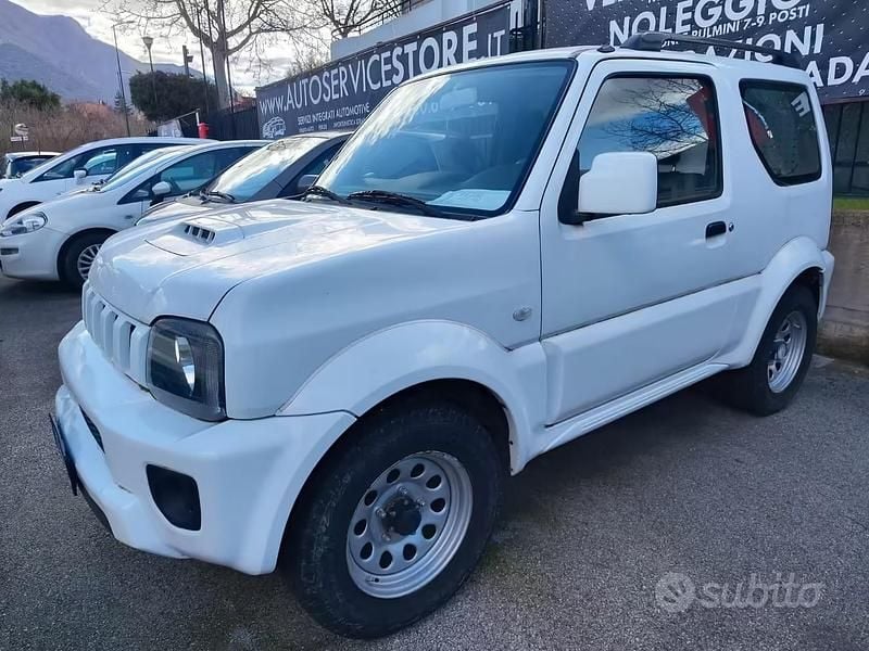 Usata Suzuki Jimny 85 CV (62 kW) 2017 Bianco SUV