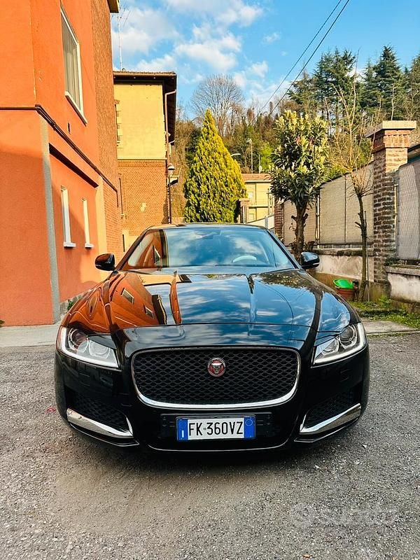 Usata Jaguar XF Business Edition 179 CV (131 kW) 2017 Nero Berlina
