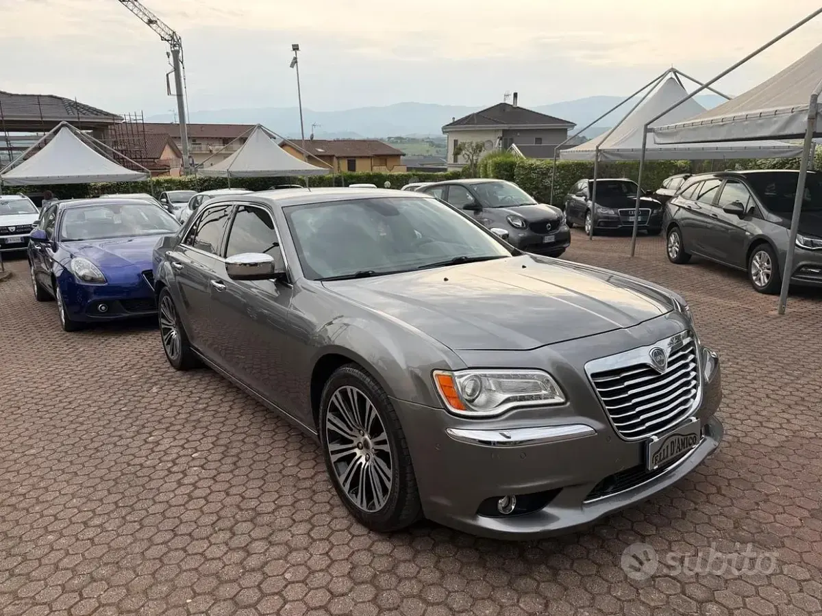 Usata Lancia Thema 239 CV (175 kW) 2013 Grigio Berlina