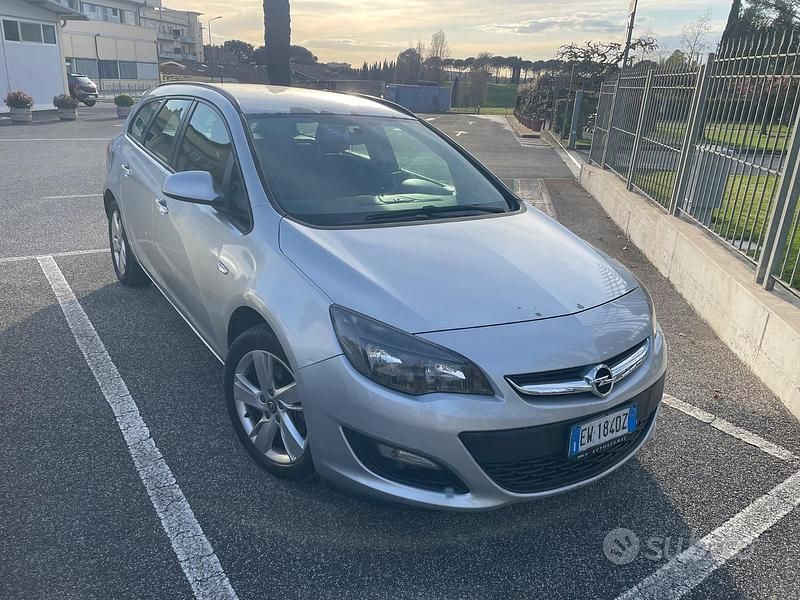 Usata Opel Astra 2014 Grigio Station wagon