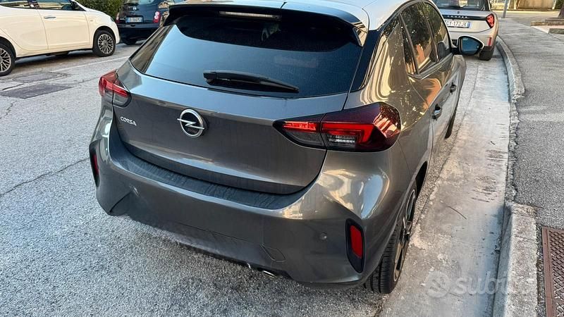 Usata Opel Corsa 102 CV (75 kW) 2020 Grigio Berlina