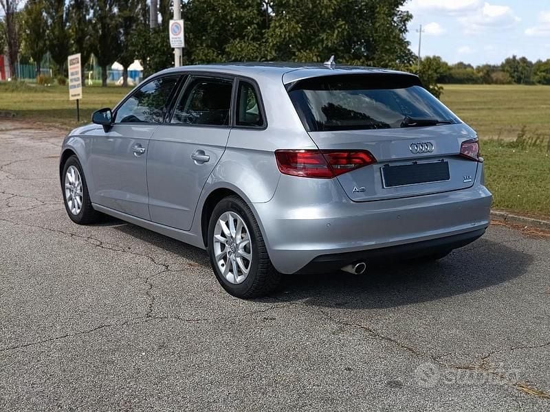 Usata Audi A3 Attraction 110 CV (80 kW) 2015 Grigio Berlina