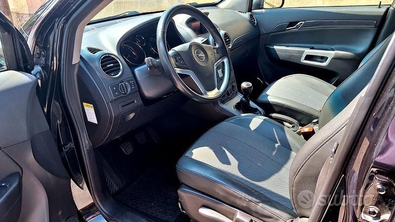 Usata Opel Antara 150 CV (110 kW) 2010 Nero SUV