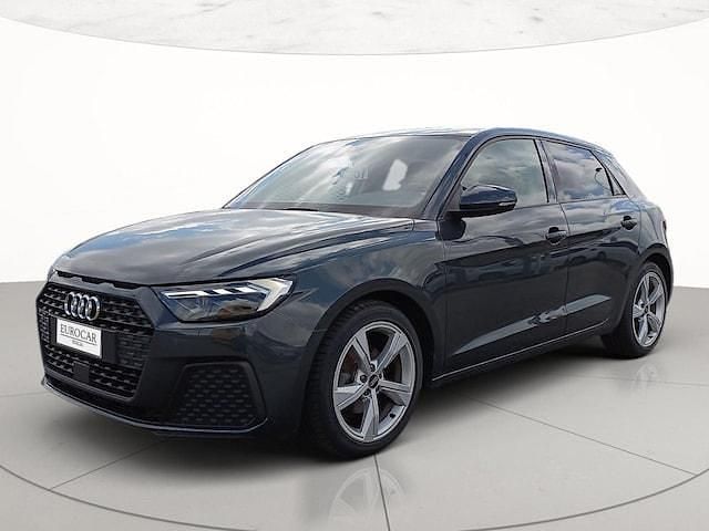 Grigio manhattan metallizzato Usata 2022 Audi A1 Admired Due volumi | 21.700 € (Buon prezzo) - Immagine 1/4