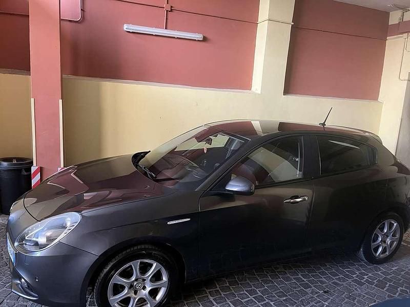 Usata Alfa Romeo Giulietta Exclusive 105 CV (77 kW) 2014 Berlina
