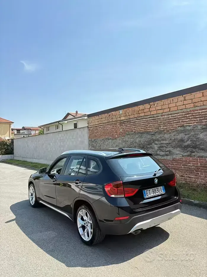Usata BMW X1 143 CV (105 kW) 2013 Nero SUV