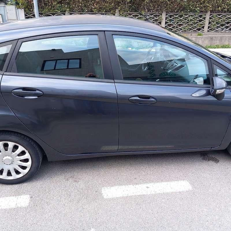 Usata Ford Fiesta 68 CV (50 kW) 2010 Utilitaria