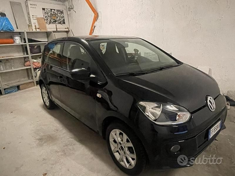 Usata VW up! 60 CV (44 kW) 2016 Nero Utilitaria