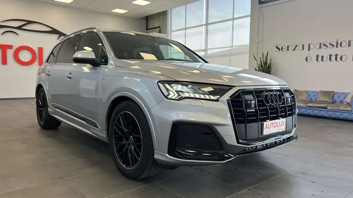Usata Audi Q7 S-Line 286 CV (210 kW) 2024 Argento SUV