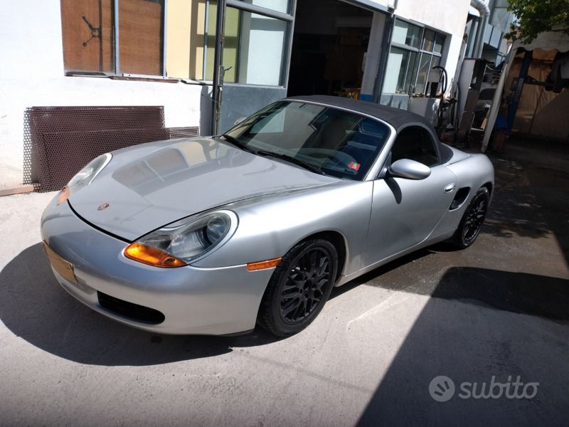 Grigio Usata 1999 Porsche Boxster Cabrio | 21.000 € (Buon prezzo) - Immagine 1/4
