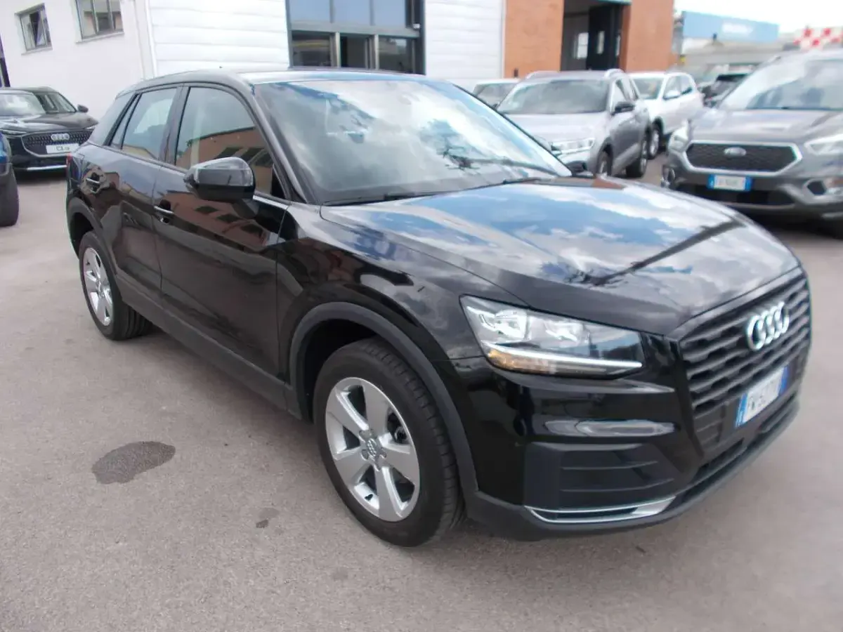 Usata Audi Q2 Business 116 CV (85 kW) 2019 Nero SUV