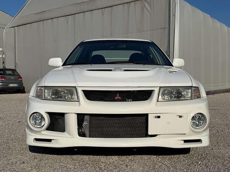 Usata Mitsubishi Lancer 280 CV (205 kW) 2000 Bianco Berlina