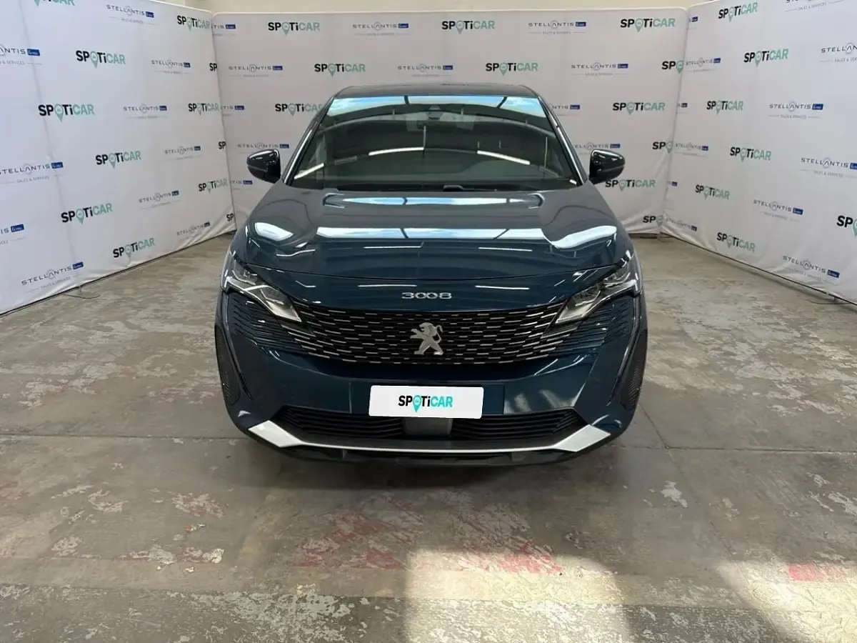 Usata Peugeot 3008 Allure 131 CV (96 kW) 2023 Blu/azzurro SUV