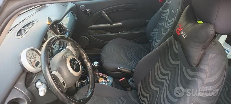Usata Mini Cooper 75 CV (55 kW) 2004 Utilitaria