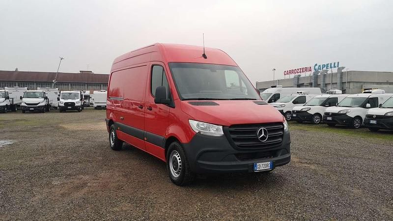 Usata Mercedes Sprinter 114 CV (83 kW) 2020 Rosso Furgone