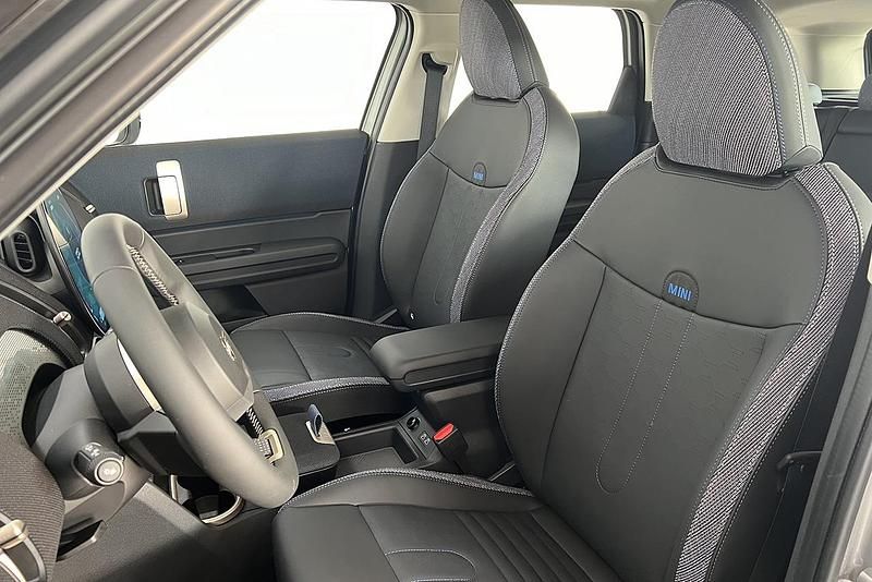 Usata Mini Countryman Classic 170 CV (125 kW) 2024 Melting silver iii met. SUV