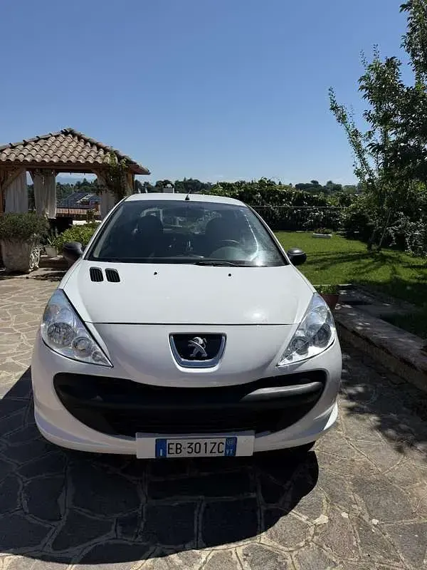 Usata Peugeot 206 56 CV (41 kW) 2010 Berlina