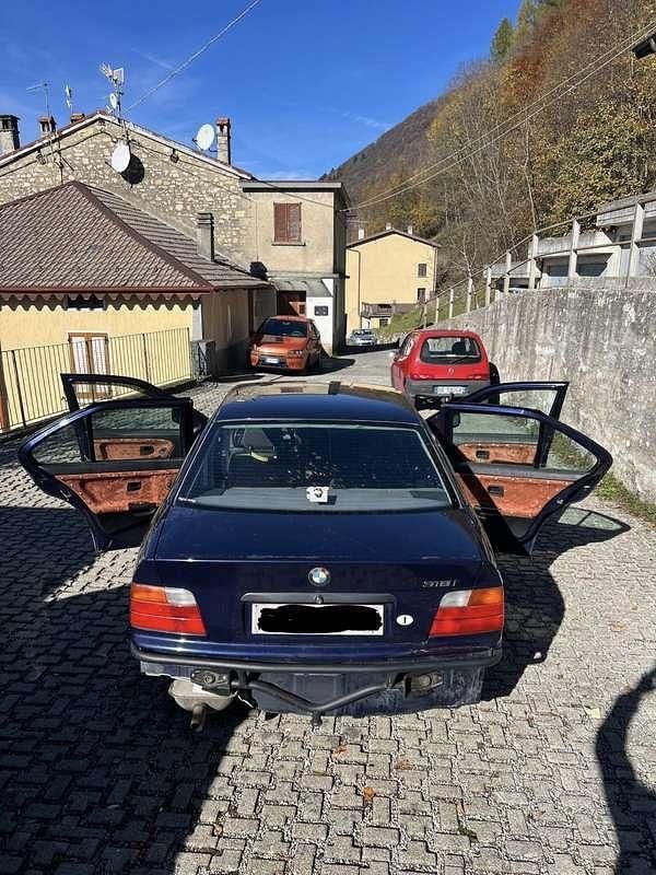 Usata BMW 318 140 CV (102 kW) 1996 Berlina