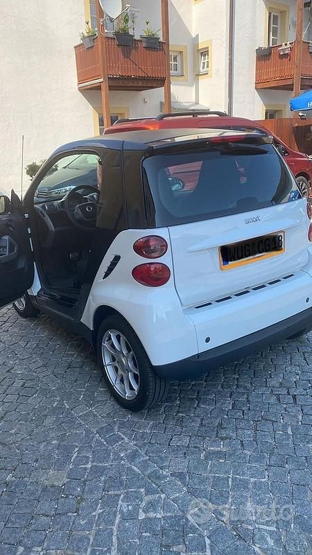 Usata Smart ForTwo Coupé 61 CV (44 kW) 2008 Bianco Coupé