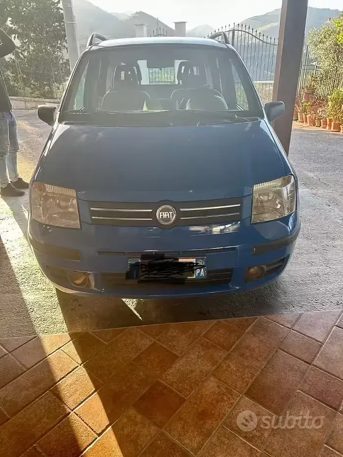 Usata Fiat Panda Emotion 60 CV (44 kW) 2006 Bluazzurro Utilitaria