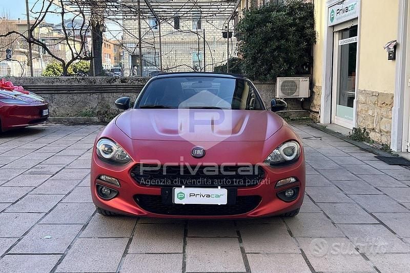 Usata Fiat 124 Spider Lusso 140 CV (102 kW) 2017 Rosso Cabrio
