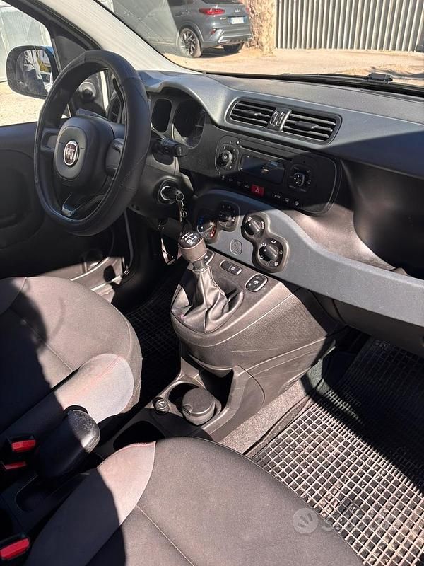 Usata Fiat Panda Lounge 95 CV (69 kW) 2018 Bianco Berlina