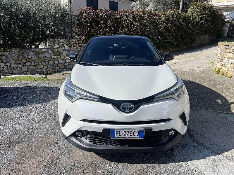 Usata Toyota C-HR 122 CV (89 kW) 2017 Bianco SUV
